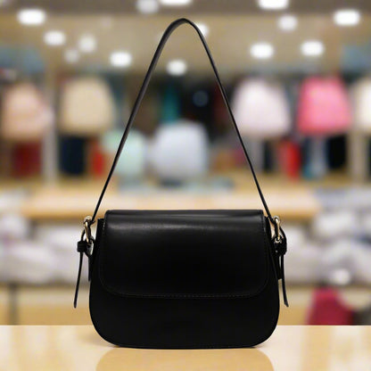 Graceful shoulder bag, simple and stylish PU messenger bag for women, perfect for everyday use.