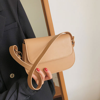 Graceful shoulder bag, simple and stylish PU messenger bag for women, perfect for everyday use.